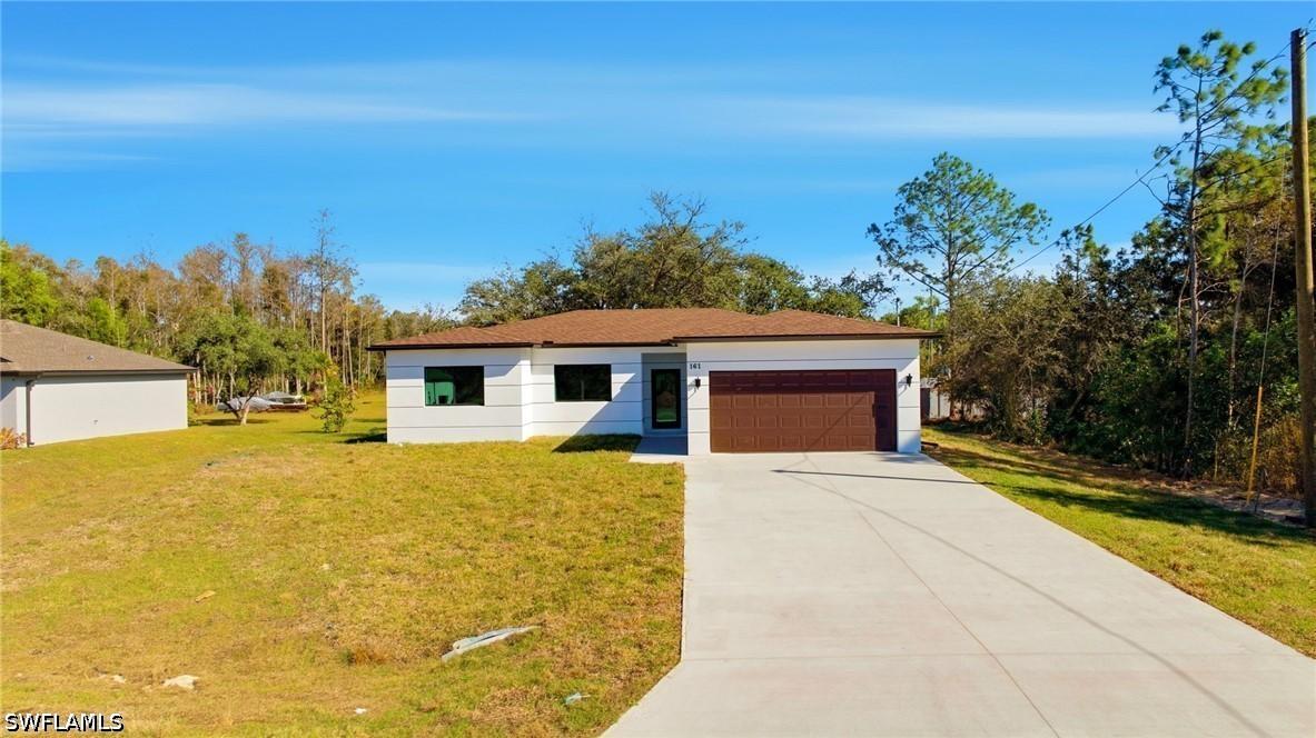 161 Blackstone Dr., Fort Myers, FL 33913