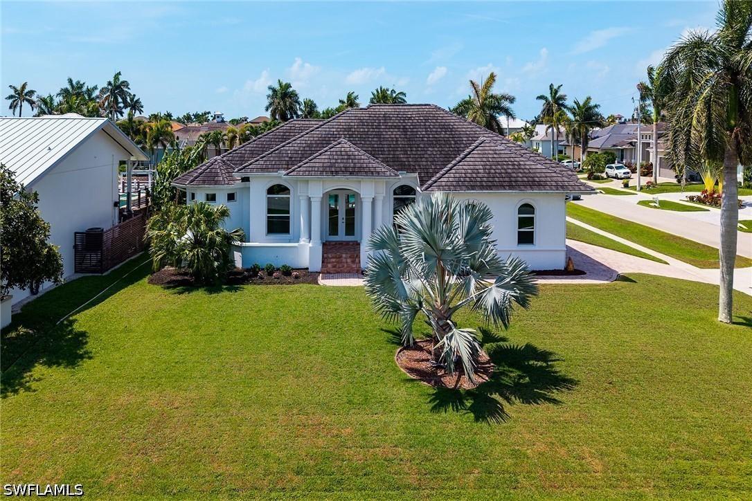 405 Driftwood Ct., Marco Island, FL 34145