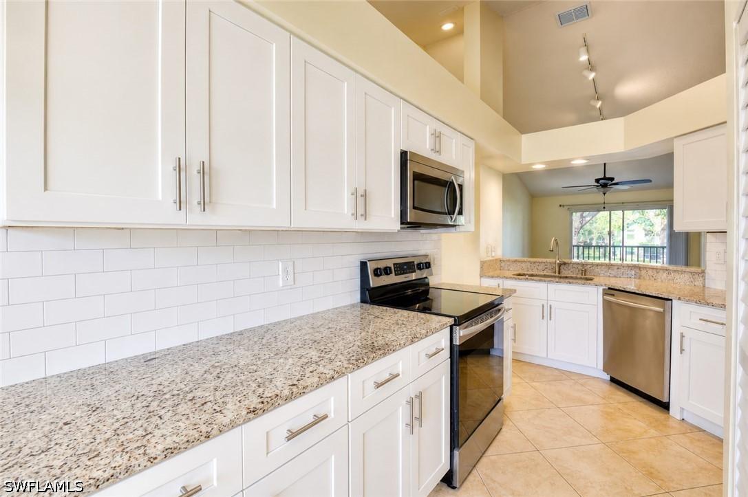 169 Grand Oaks Way #N204, Naples, FL 34110
