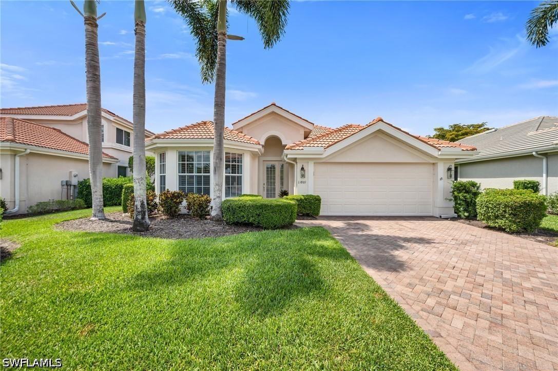 11801 Bramble Ct., Naples, FL 34120