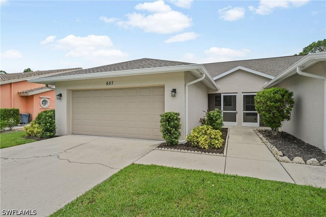 657 Saint Andrews Blvd., Naples, FL 34113