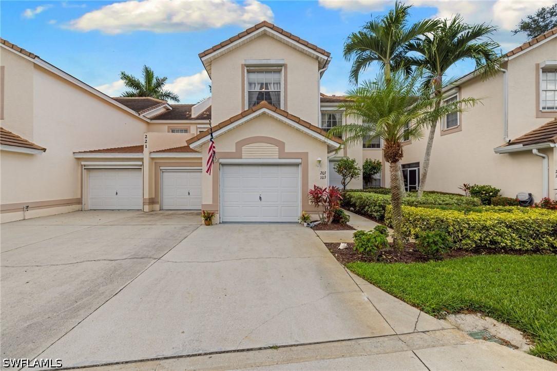 221 Sunrise Cay #203, Naples, FL