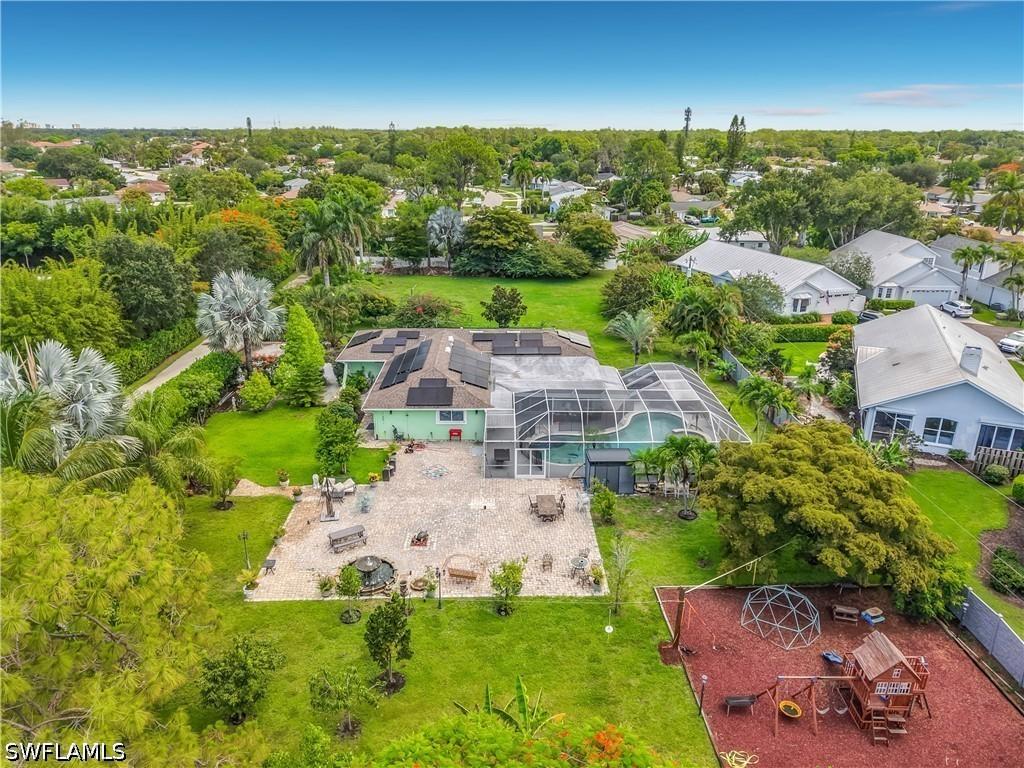 2280 Capri Ct., Naples, FL 34105