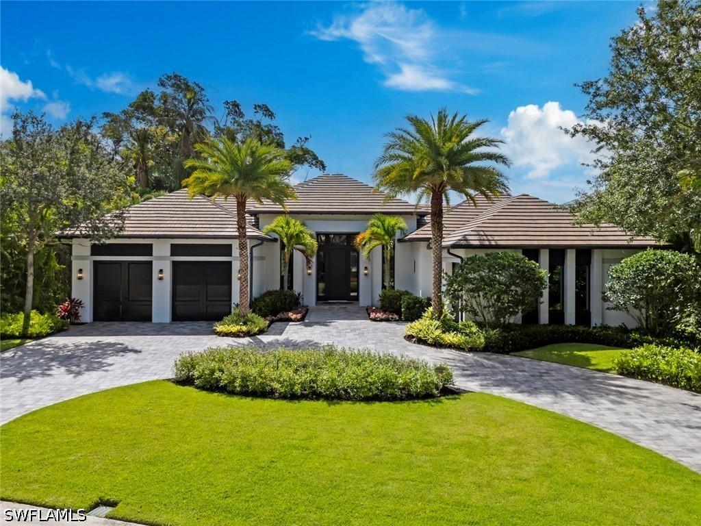 541 Whispering Pine Ct., Naples, FL 34103