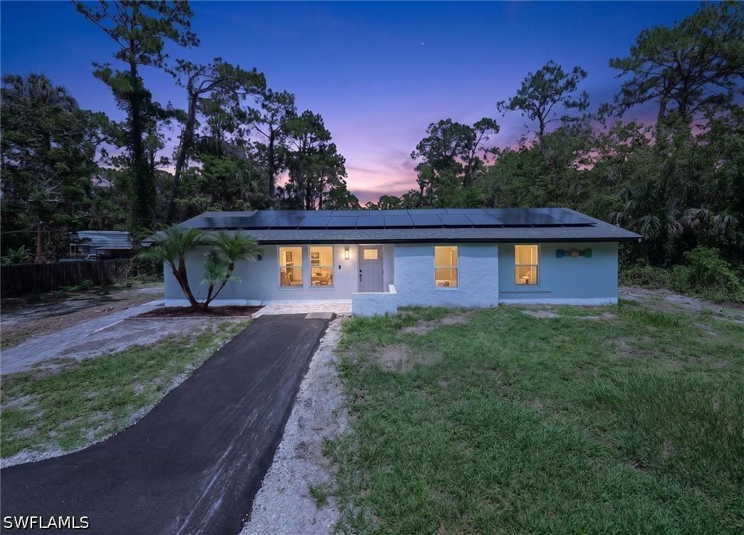 280 1st St., Naples, FL 34120
