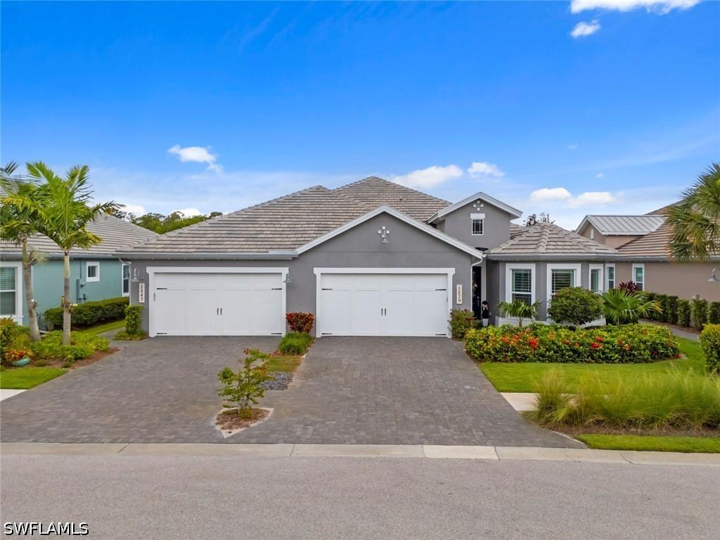 5839 Haiti Dr., Naples, FL 34113