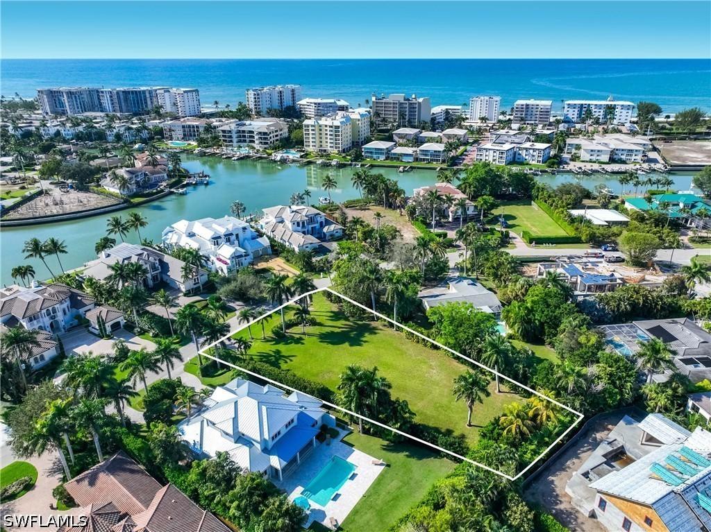311 Spring Line Dr., Naples, FL 34102