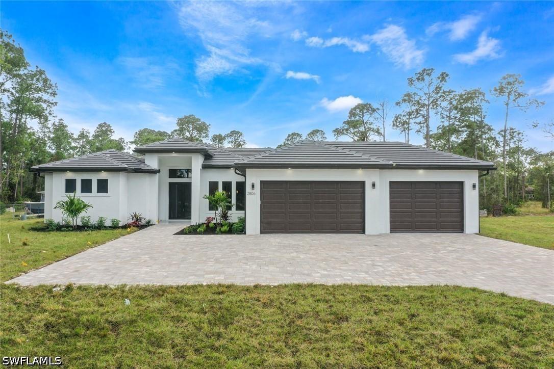 2806 Golden Gate Blvd., Naples, FL 34120