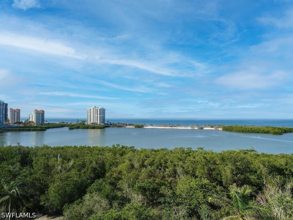 5555 Heron Point Dr. #902, Naples, FL 34108