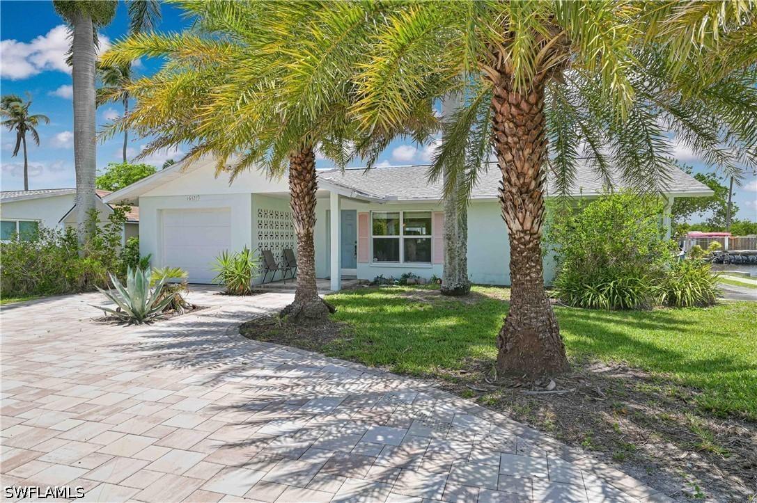 16427 Porto Bello St., Bokeelia, FL 33922