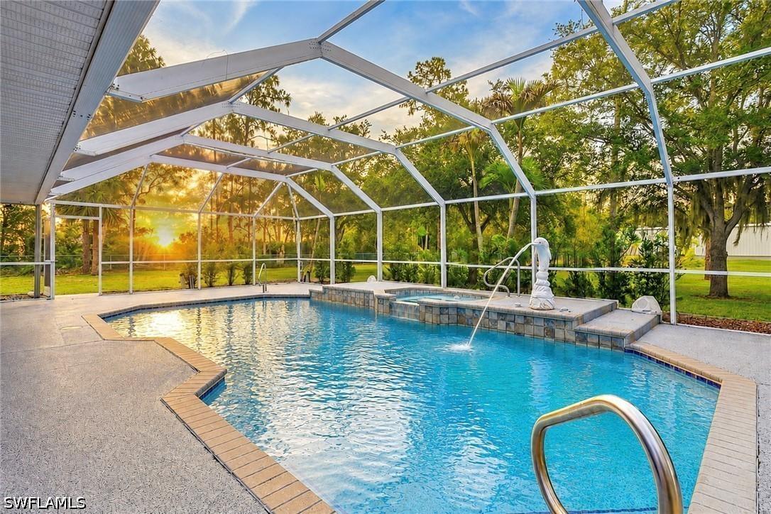 15261 Shamrock Dr., Fort Myers, FL 33912