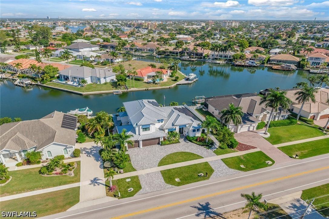 478 Kendall Dr., Marco Island, FL 34145