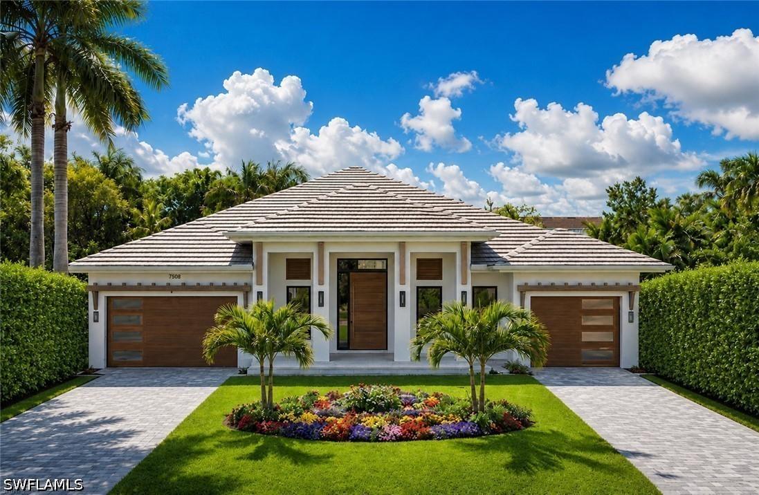 1364 Cypress Woods Dr., Naples, FL 34103