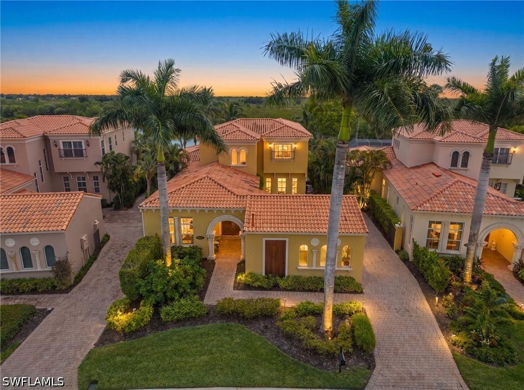 8572 Bellagio Dr., Naples, FL 34114