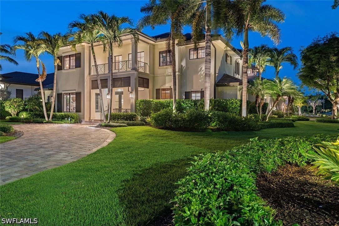 3170 Crayton Rd., Naples, FL 34103