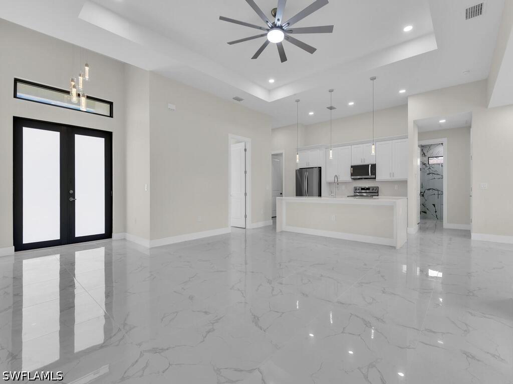 611 Lincoln Ave., Lehigh Acres, FL 33972