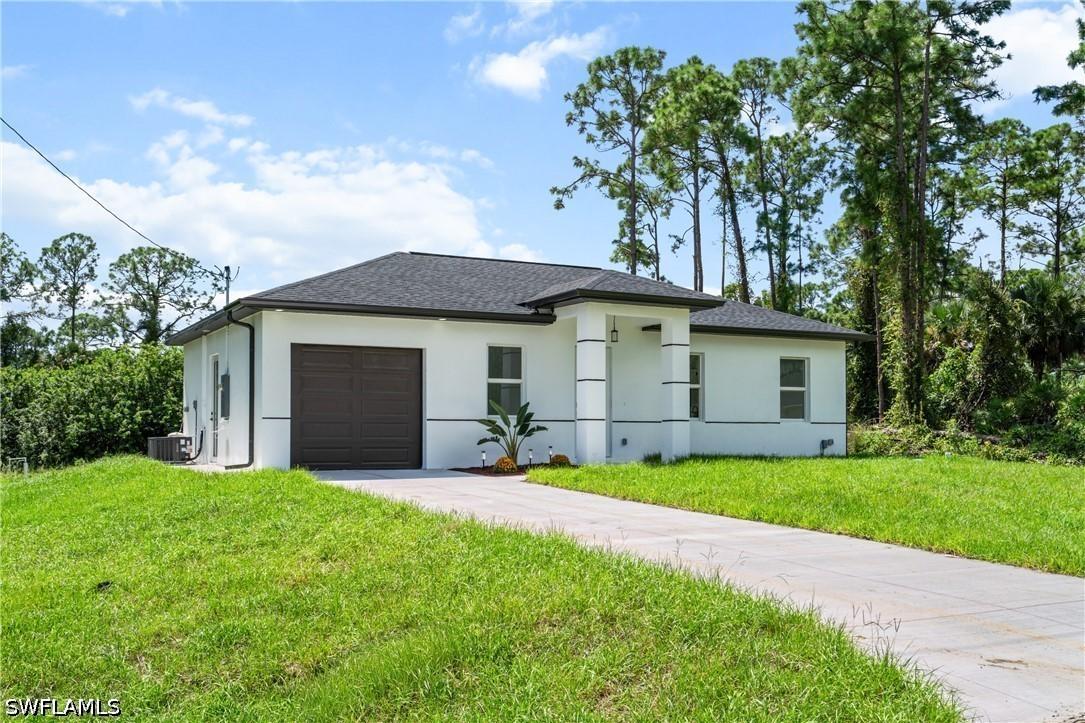 936 Anthony St E, Lehigh Acres, FL 33974