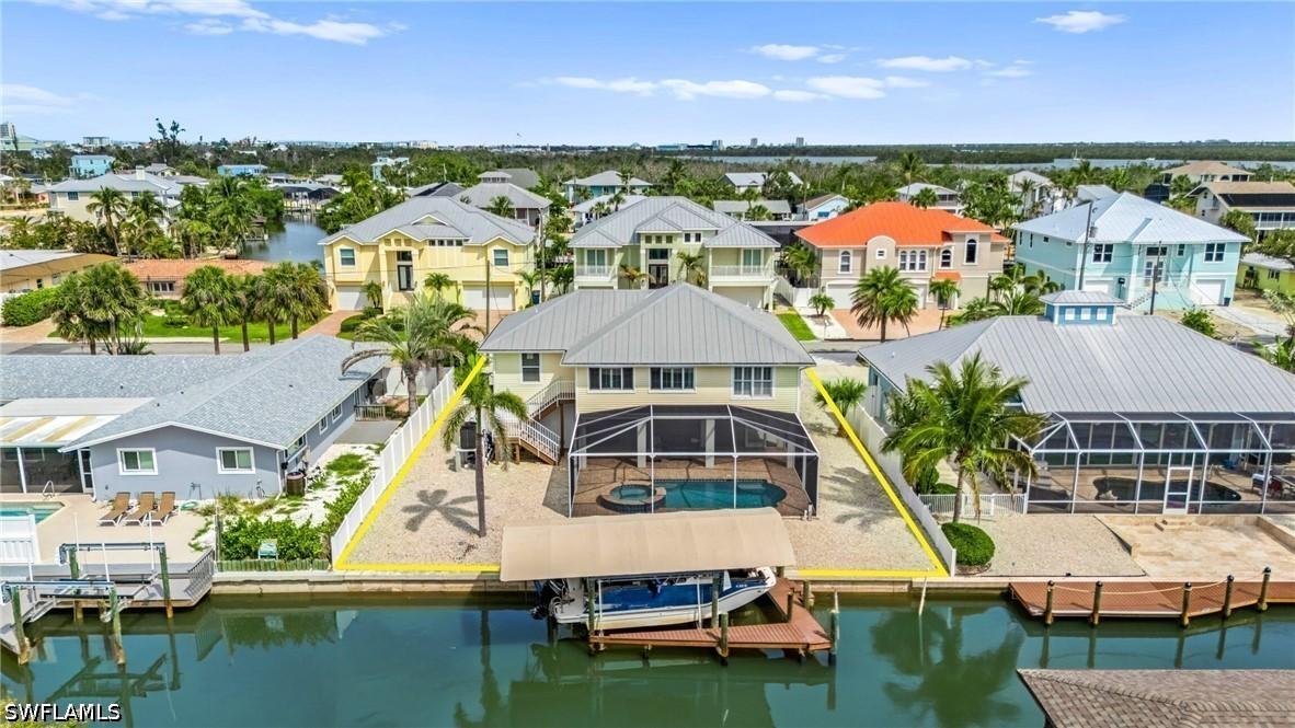 320 Madison Ct., Fort Myers Beach, FL 33931