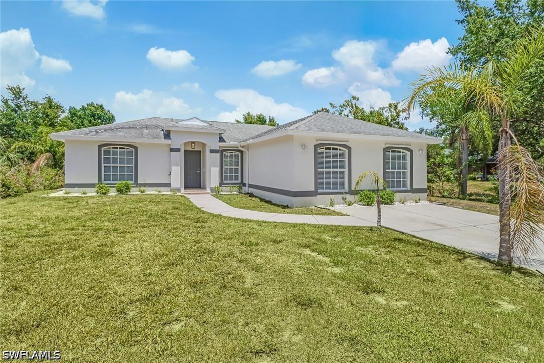 2921 2nd Ave., Naples, FL 34117