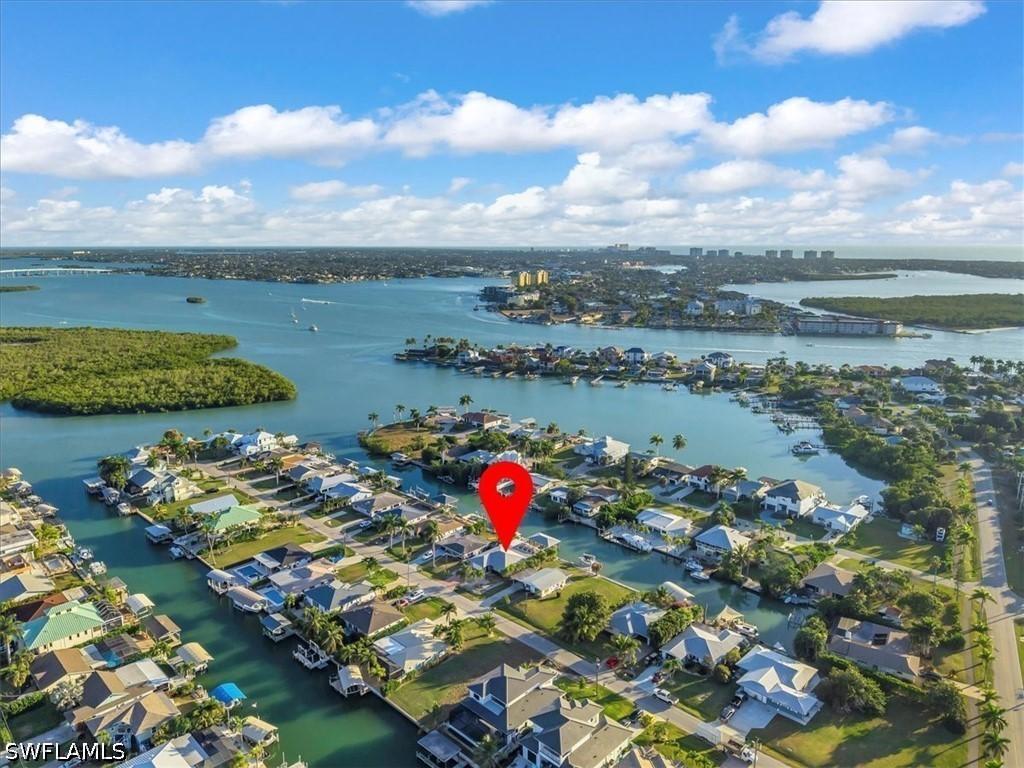 128 San Salvador St., Naples, FL 34113