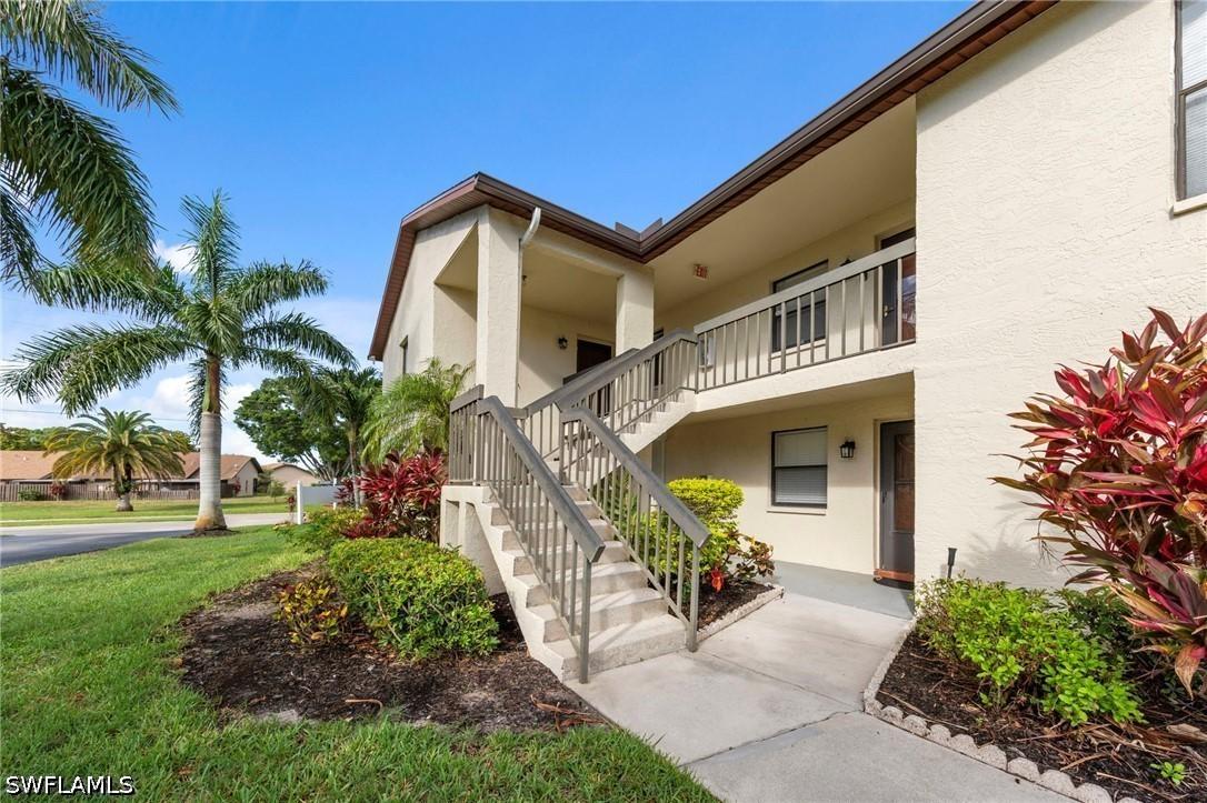 9265 Lake Park Dr. #201, Fort Myers, FL 33919