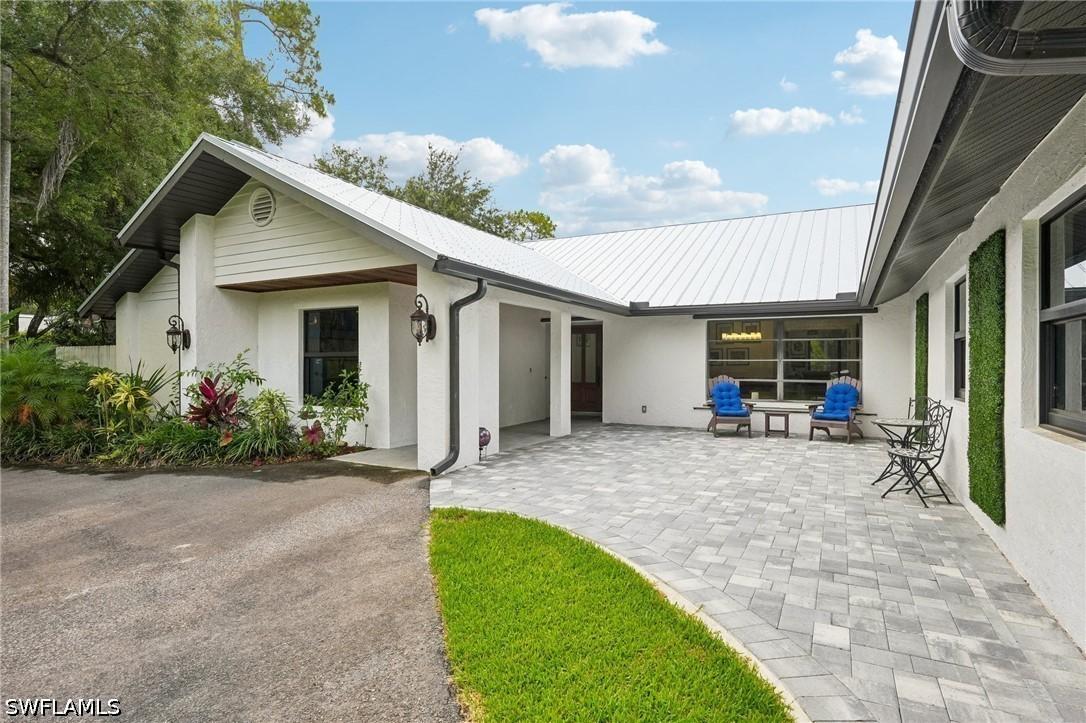 4980 Tamarind Ridge Dr., Naples, FL 34119