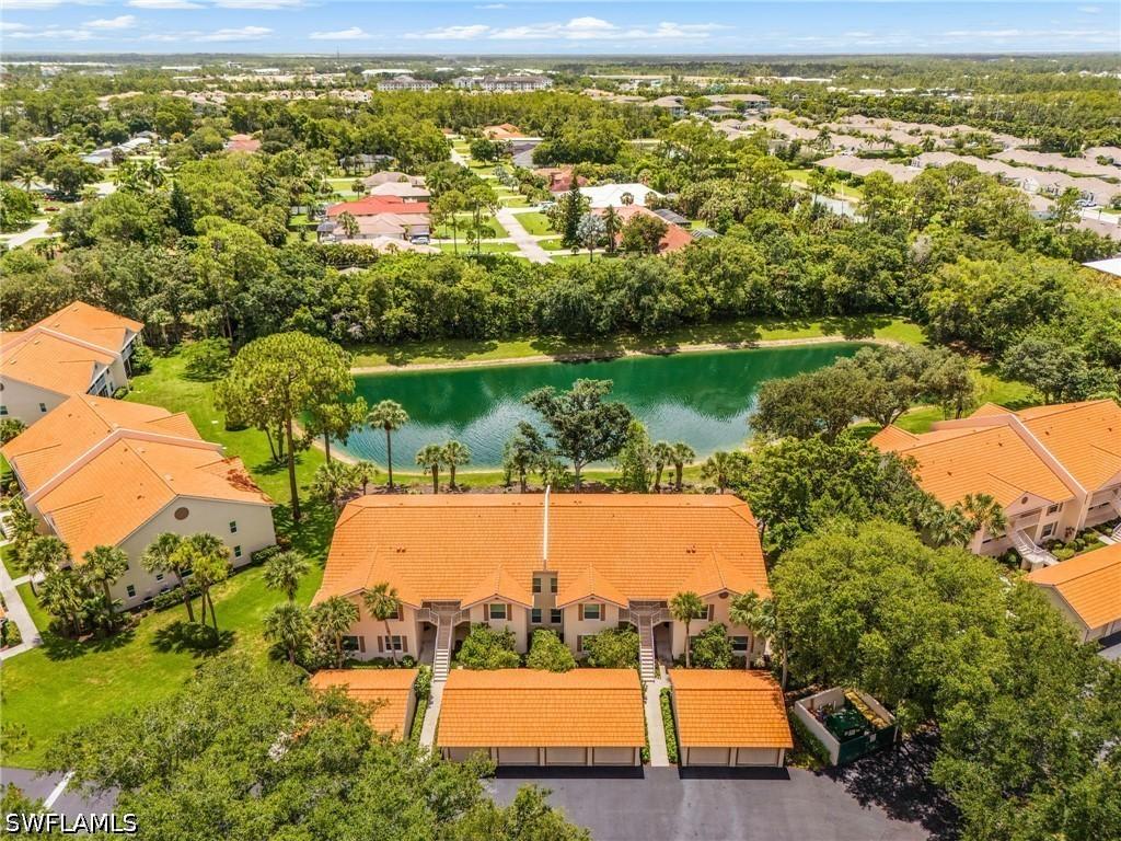 305 Robin Hood Cir. #204, Naples, FL 34104