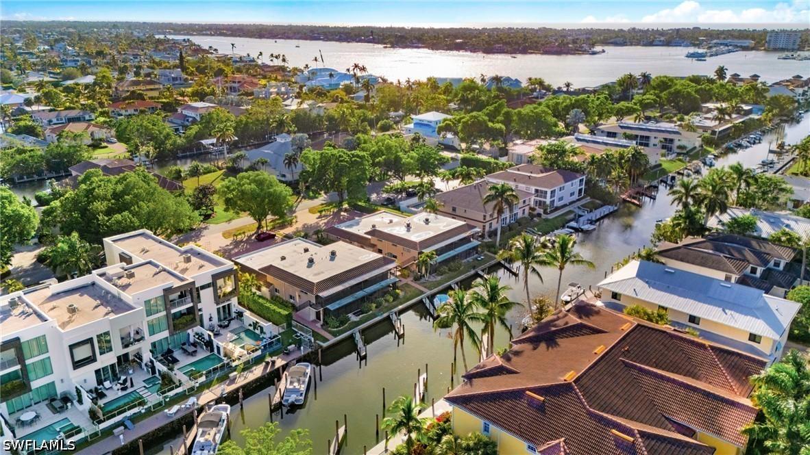 1521 Chesapeake Ave. #B2, Naples, FL 34102