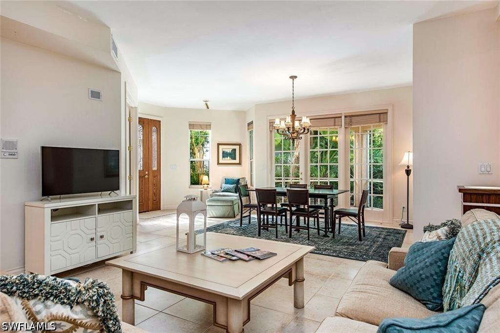 157 Colonade Cir. #1002, Naples, FL 34103