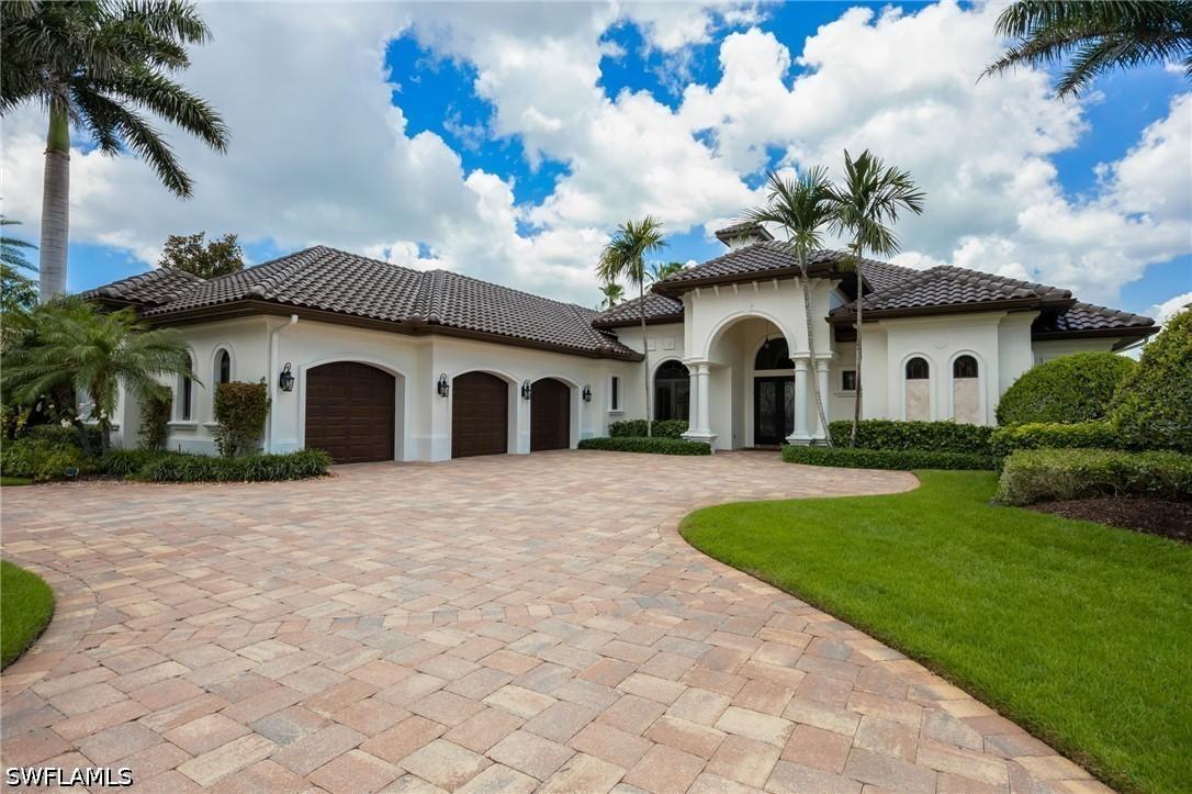 6113 Sunnyslope Dr., Naples, FL 34119