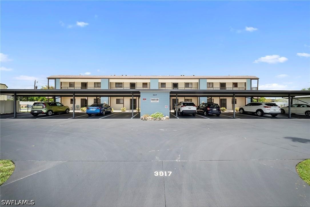 3917 Country Club Blvd. #102, Cape Coral, FL 33904