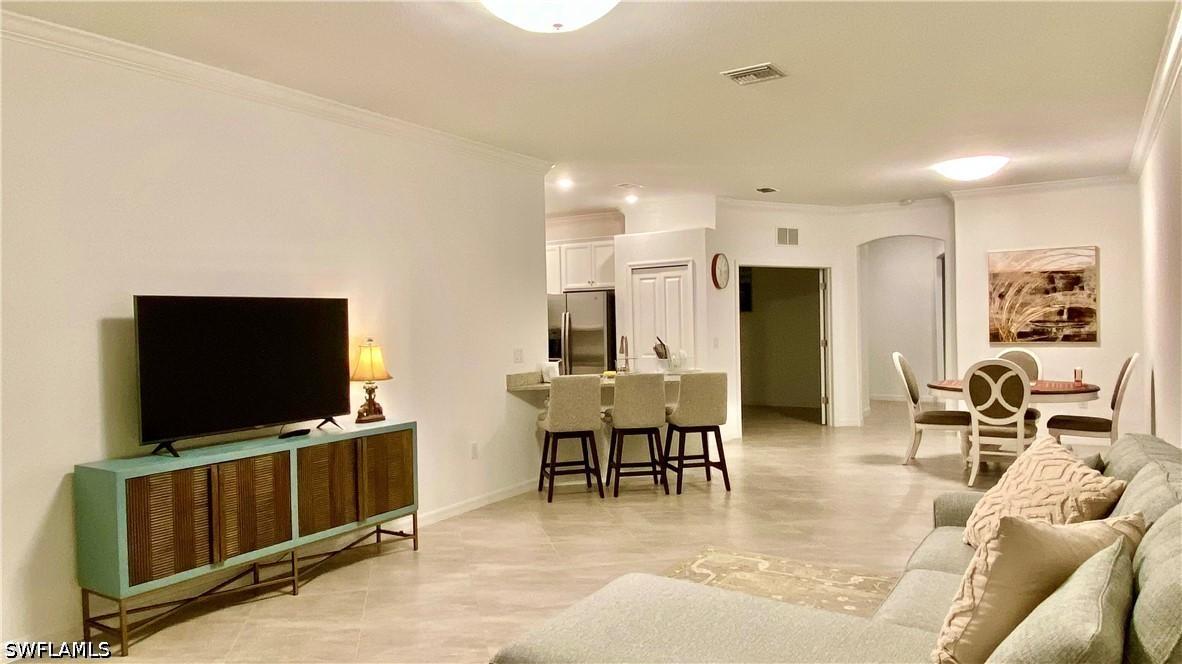 2066 Tamarron Ln., Naples, FL 34120