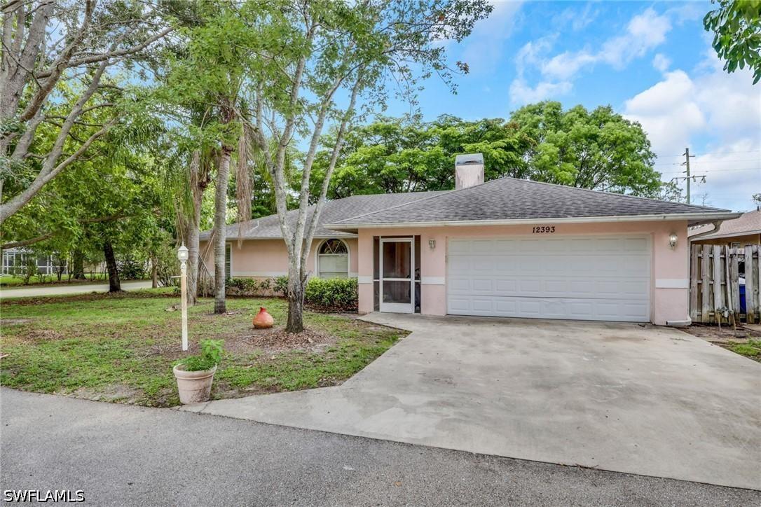 12393 Londonderry Ln., Bonita Springs, FL 34135