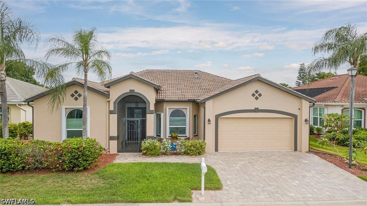 11086 Lakeland Cir., Fort Myers, FL 33913