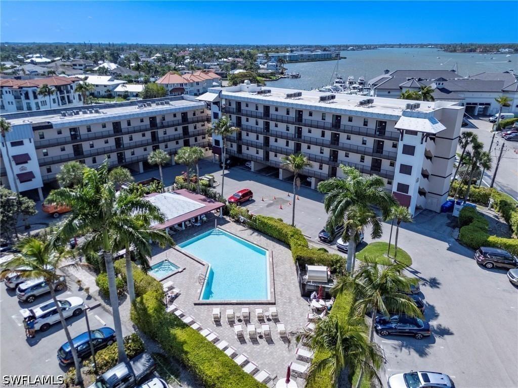 803 River Point Dr. #107B, Naples, FL 34102