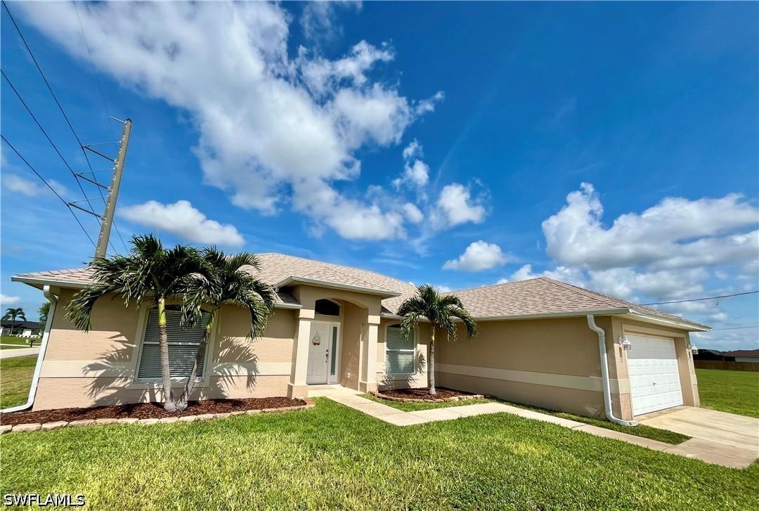 2720 NE 1st Pl., Cape Coral, FL 33909