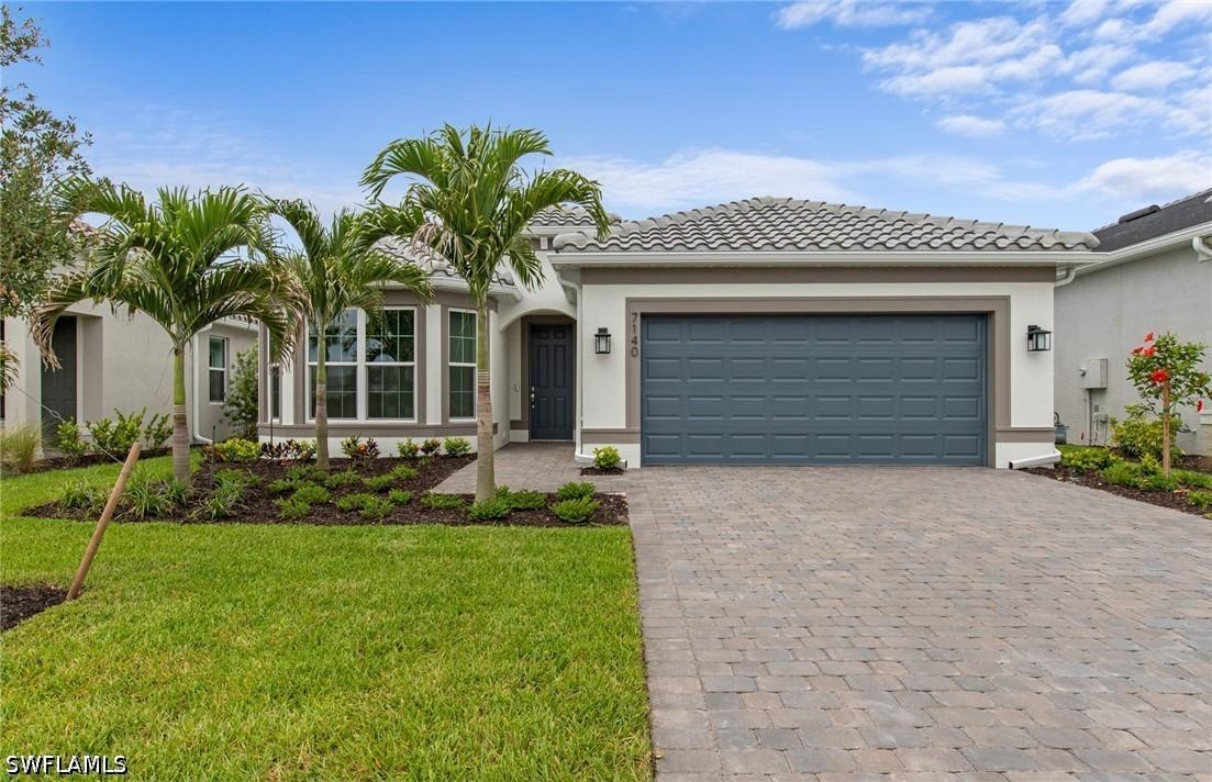 7140 Chapel Creek Ln., North Fort Myers, FL 33917