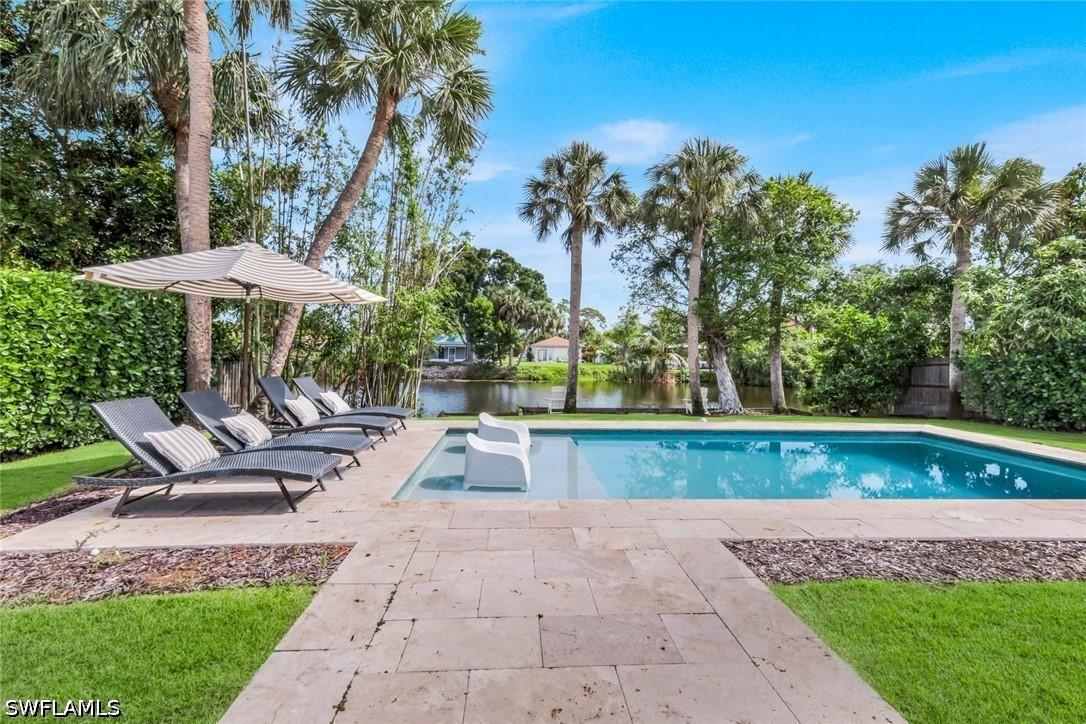 841 107th Ave., Naples, FL 34108