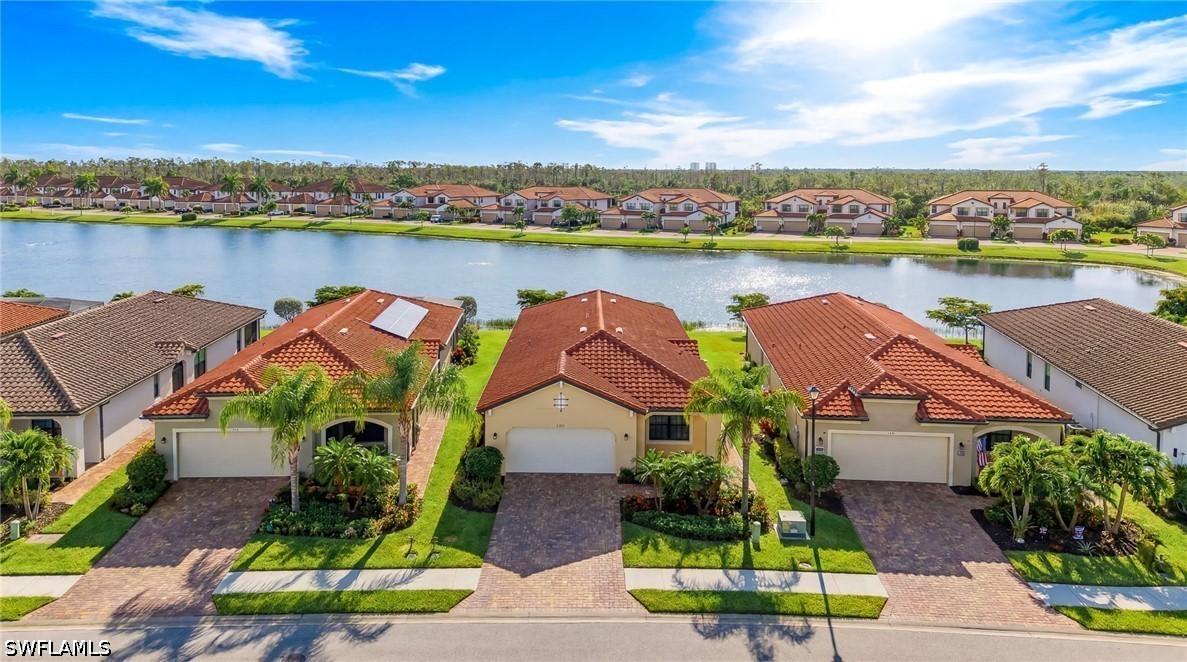 1575 Santiago Cir., Naples, FL 34113
