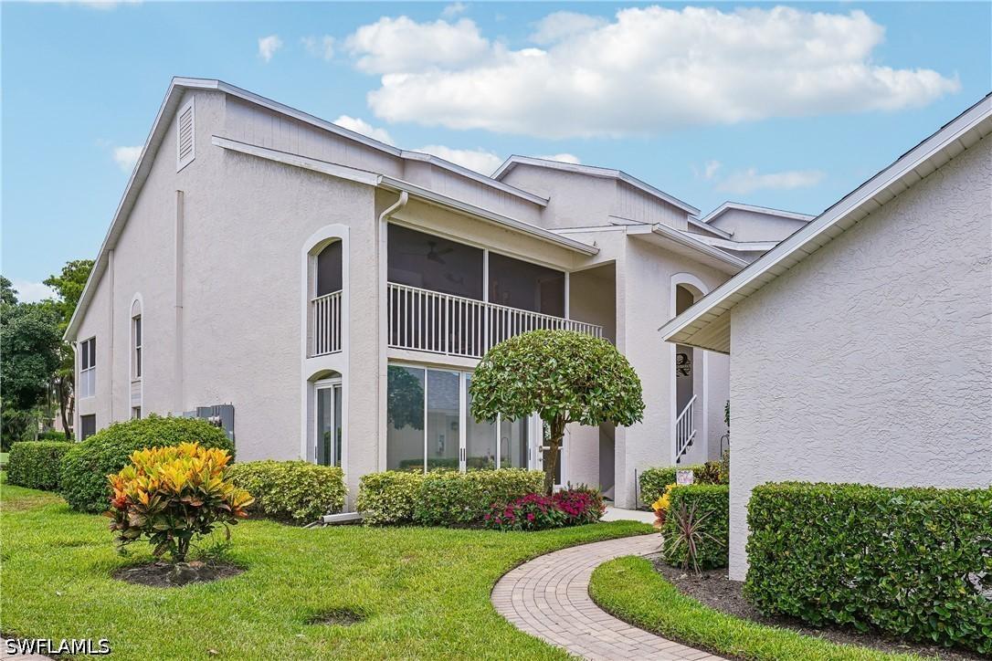 470 Country Hollow Ct. #I201, Naples, FL 34104