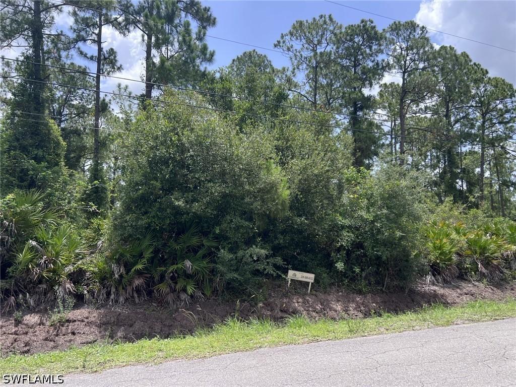 420 Maple Ave., Lehigh Acres, FL 33972