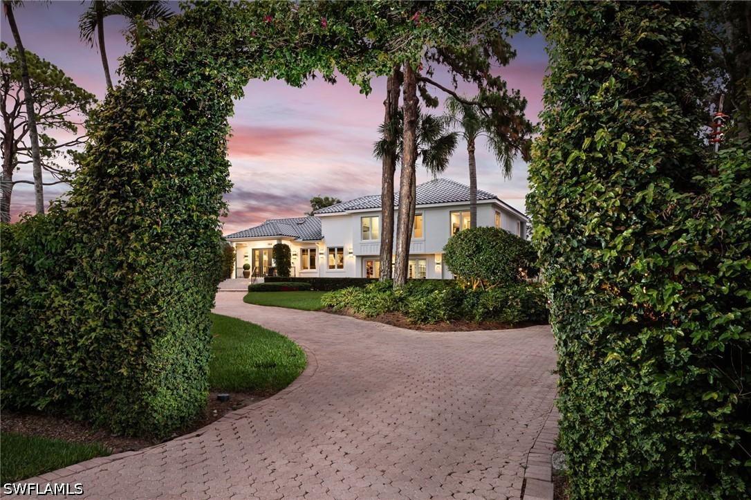 664 Hickory Rd., Naples, FL 34108