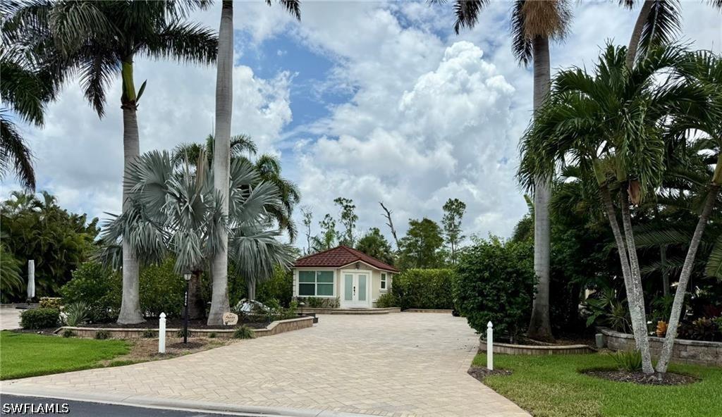4826 Southern Breeze Dr., Naples, FL 34114