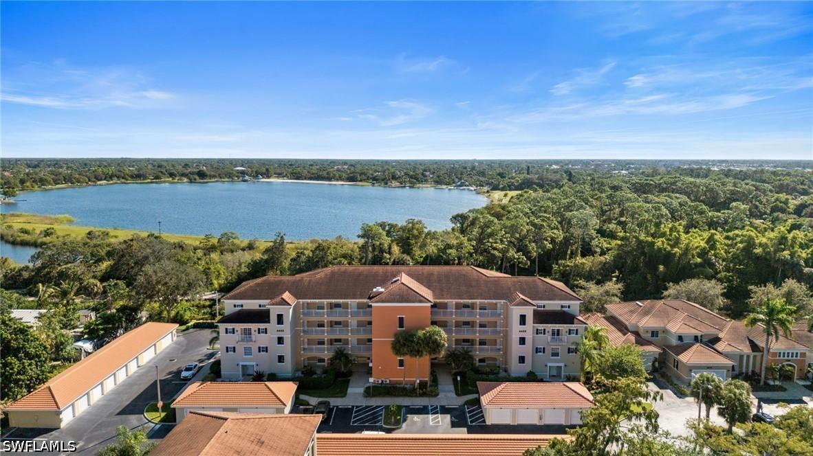 4455 Botanical Place Cir. #305, Naples, FL 34112