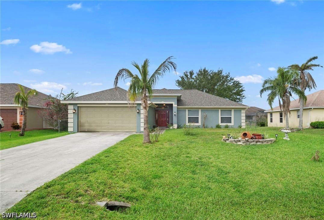 423 Windermere Dr., Lehigh Acres, FL 33972