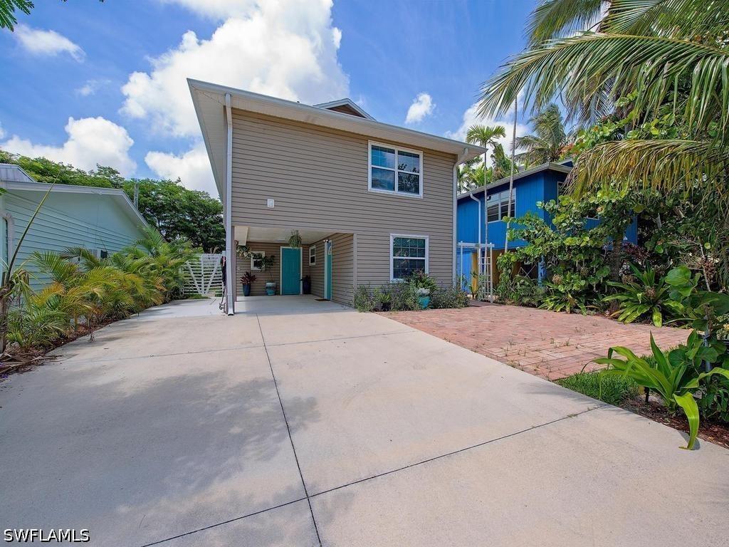 1881 Danford St., Naples, FL 34112