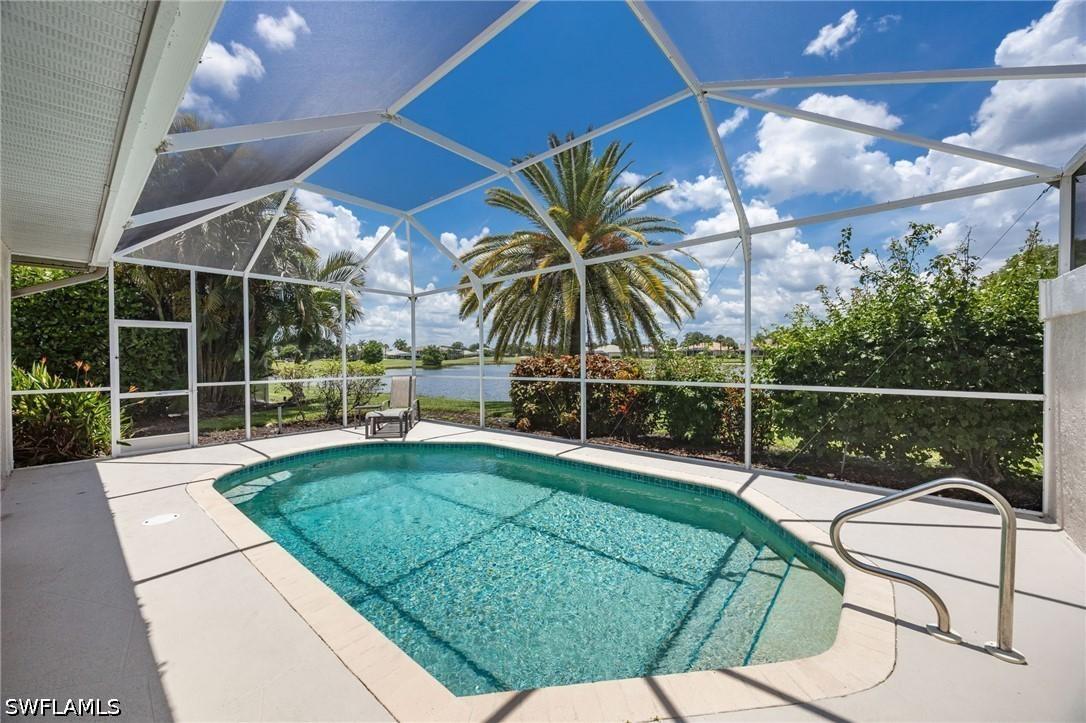 2032 Crestview Way #A104, Naples, FL 34119