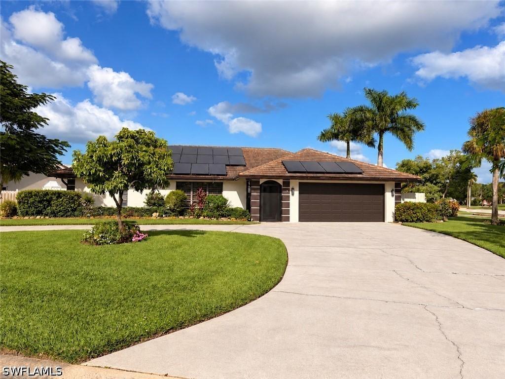 102 Muirfield Cir., Naples, FL 34113