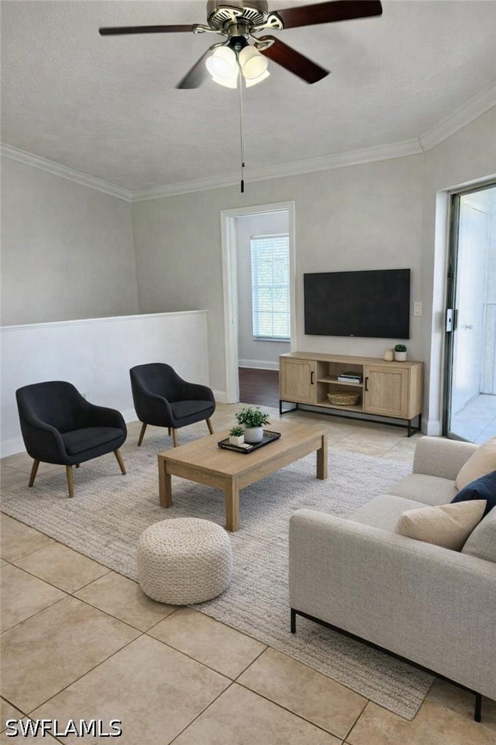 169 Santa Clara Dr. #11, Naples, FL 34104