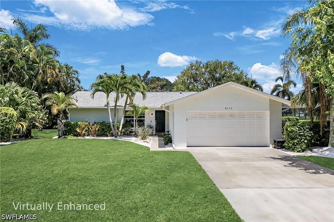 4333 Beechwood Lake Dr., Naples, FL 34112